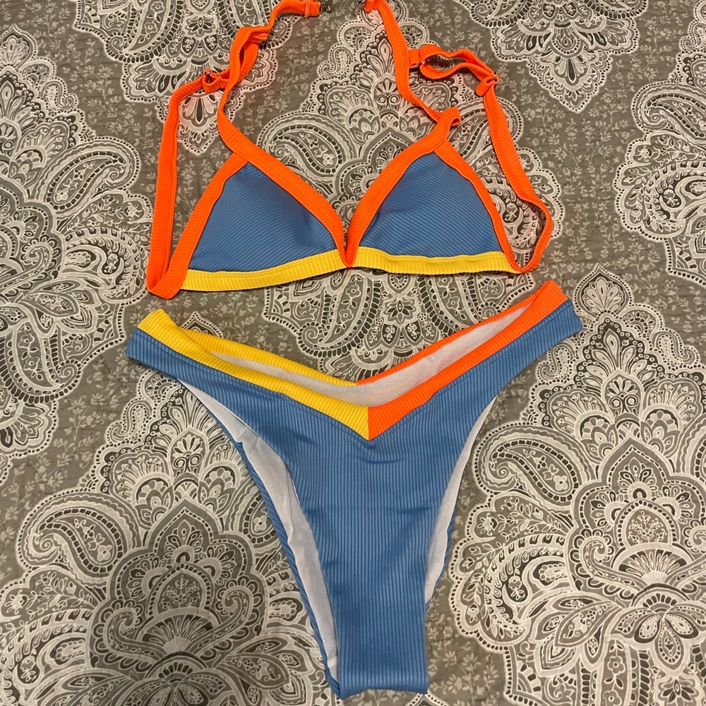SHEIN!! Swimsuits - Size M